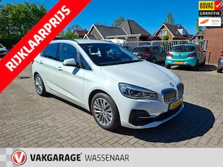 BMW 2-serie Tourer 225xe iPerformance plug in hyb, leer