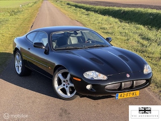 Jaguar XK 4.0 V8 Coupé met Recaro interieur