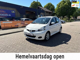 Toyota Aygo 1.0-12V Comfort AIRCO + NIEUWE APK!