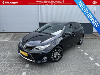 Toyota Auris 1.3 Trend Luxe | Navigatie | All Season Banden | Lm velgen | Stoelverwarming |
