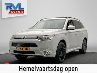 Mitsubishi Outlander 2.0 PHEV instyle | Pano/Dak | Trekhaak | Leder | Origineel NL