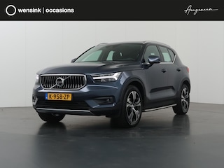 Volvo XC40 1.5 T3 Inscription | Panoramadak | Comfortstoelen | Lederen Interieur | Stoelverwarming V + A | Navigatie | 360 Camera | DAB | Apple CarPlay/Android Auto | Adaptieve Cruise Control | Ele. kofferdeksel | Harman/Kardon Audio | Ele. verstelbare stoel + Geheugen | Trekhaak |