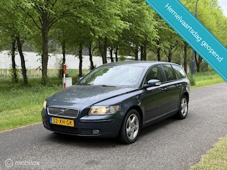Volvo V50 2.4 Edition II*AUTOMAAT*ONDERHOUDEN*TREKHAAK*AIRCO