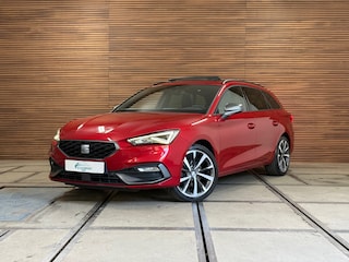 Seat Leon Sportstourer 1.5 eTSI FR Business Intense | Pano | Matrix LED | Trekhaak | ACC | Camera