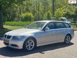 BMW 3-serie Touring 318i/AIRCO/CRUISE/PARKEERSENS ACHTER/TREKHAAK