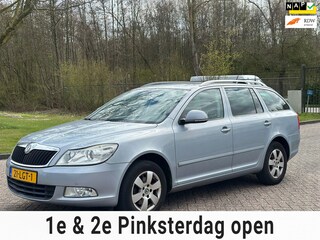Skoda Octavia Combi 1.2 TSI Elegance/AIRCO/CRUISE/NAVI/PARKEERSENS VOOR-ACHTER/TREKHAAK