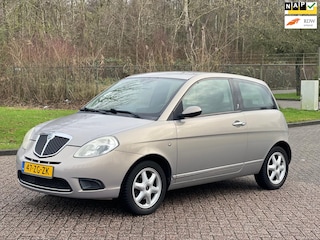 Lancia Ypsilon 1.2 Oro/AIRCO/ELECRAMEN VOOR/TREKHAAK