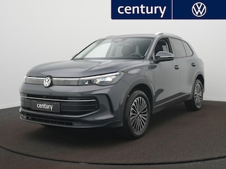 Volkswagen Tiguan 1.5 TSI Life Automaat - IQ light - Trekhaak - Navigatie - ACC - 360 Camera - Stoelverwarming - Park Assist