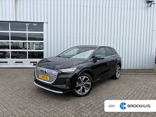 Audi Q4 40 Advanced edition 77 kWh 204PK | Trekkhaak | Camera Achter | Stoelverw. voor | Matrix LED Koplampen | 19''LMV