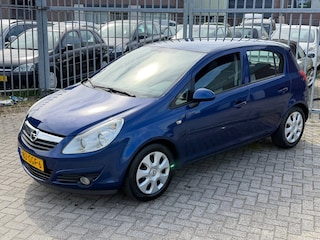 Opel Corsa 1.4-16V Enjoy 5 deurs VOL AUTOMAAT 90KP! NL AUTO NAP l 1e eigenaar! Airco l Cruise l Trekhaak l PDC! DEALER OH l TOP