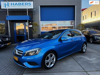 Mercedes-Benz A-klasse 200 Prestige AMG 156PK|Xenon\Led|Kantel/Schuifdak|Carplay|Cruise Contro|Detectie|Bots preventie|StoelVW|PDC