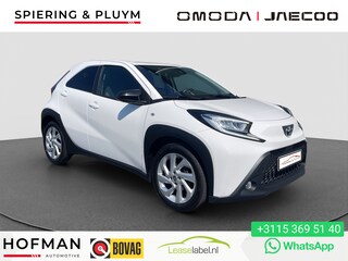 Toyota Aygo 1.0 VVT-i MT Play | Stoelverwarming | LED | Als nieuw! |