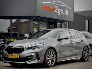 BMW 120i 2.0 AUT7 M-SPORT 179PK PANODAK LEDER NAVI DIGI-DASH APPLLE-CARPLAY LED LMV PDC