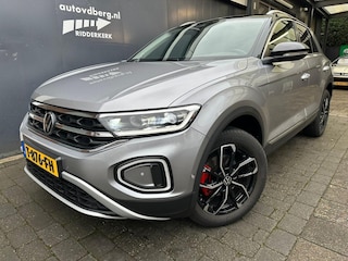 Volkswagen T-Roc 1.5 TSI LIFE Automaat Carplay PDC Massage