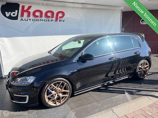Volkswagen Golf 1.4 TSI GTE AUTOMAAT NET GEREVISEERD BIJ DEALER LEER PANO ETC