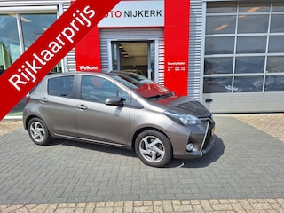 Toyota Yaris 1.5 Hybrid Trend Limited met fietsendragerhouder
