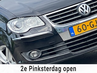 Volkswagen Touran 1.4 TSI Highline Business - Panther Black - Clima/Cruise/Trekhaak