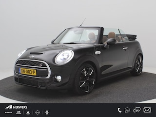 Mini Mini Cabrio 2.0 Chili Serious Business / Navigatie / Parkeersensoren voor en achter / Historie digitaal aanwezig / Stoelverwarming voor / Airco Climat Control / LMV / Elektrisch Cabriodak / Lederen bekleding /