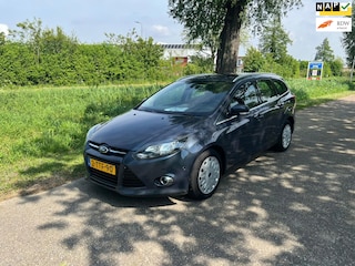 Ford Focus Wagon 1.6 TDCI ECOnetic Lease Titanium 1e Eigenaar Navi Cruise Airco Pdc Voor En Achter