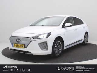 Hyundai Ioniq Comfort EV 38 kWh / SoH 100% / Navigatie / 1ste Eigenaar / Dealer onderhouden / Adaptieve Cruise Control / LMV / Airco Climat Control / NL Auto / Trekhaak /