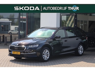 Skoda Octavia Combi 1.5 TSI Edition Lichtmetalen velgen, digitaal dashboard, electronic climate controle , stoelverwarming, carplay, draadloos laden, ledkoplampen, parkeersensoren voor en achter