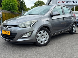 Hyundai i20 1.4i i-Motion | Automaat | Trekhaak | Climate |