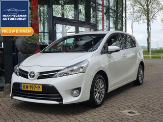Toyota Corolla Verso 1.8 VVT-i Aspiration 7 persoons AUTOMAAT | Navigatie | Trekhaak | Cruise Control | Licht metalen velgen | Parkeercamera