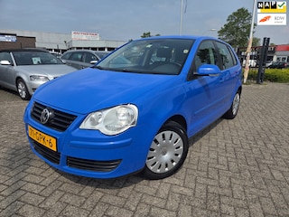Volkswagen Polo 1.4-16V Comfortline/AIRCO/CRUIS CONTROL