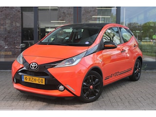 Toyota Aygo 1.0 VVT-i x-cite | Camera | Carplay | 5-drs | Airco | Lm- velgen | Telefoonvoorbereiding |