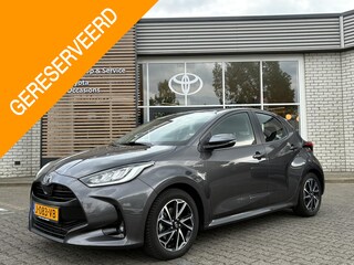 Toyota Yaris 1.5 HYBRID FIRST EDITION AFN-TREKHAAK NAVI APPLE/ANDROID  16" LM-VELGEN ALL SEASONS CLIMA AD-CRUISE NL-AUTO 1E-EIG