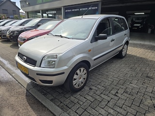 Ford Fusion 1.4-16V Style | INRUILKOOPJE | APK TOT 14-01-2027 | LEUKE AUTO | TREKHAAK |