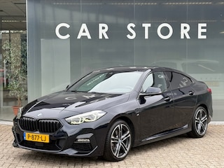 BMW 218i M Sport Shadow Line Sportstoelen|Carplay|Dealer Onderhouden