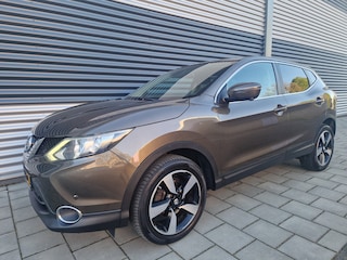 Nissan Qashqai 1.2 Connect Edition, Navigatie, PDC, Trekhaak, Complete onderhoudshistorie