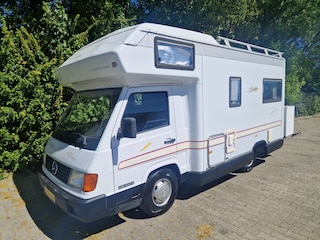 Mercedes-Benz MB 100 D-L Karman mobiel