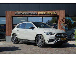 Mercedes-Benz GLA 200 AMG Line Panoramadak Adapt. Cruise AMG Pakket Ambient Wide Screen
