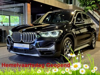 BMW X1 xDrive25e High Executive X-Line | Panorama | Trekhaak | Camera