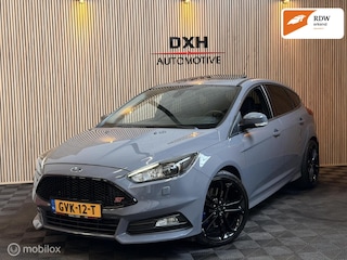 Ford Focus 2.0 ST ST3 250pk StealthGrey PANO CARPLAY RECARO