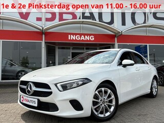 Mercedes-Benz A 200 163PK AUT. PREMIUM LED HALF-LEER NAVIGATIE AIRCO LMV PDC