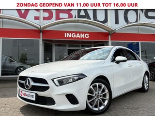 Mercedes-Benz A 200 163PK AUT. PREMIUM LED HALF-LEER NAVIGATIE AIRCO LMV PDC