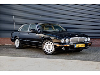 Jaguar XJ XJ 4.0 V8