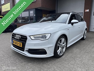 Audi A3 Sportback 1.6 TDI S-LINE*PANO-DAK*CAMERA*CRUISE*