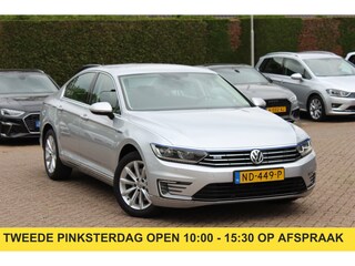 Volkswagen Passat 1.4 TSI GTE Connected Series / Trekhaak / CarPlay / Navigatie / Parkeerhlp V+A / 17'' / DAB / Cruise Control