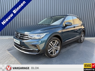 Volkswagen Tiguan 1.4 TSI eHybrid Elegance | Night shade bleu | Licht interieur | Schuifkantel dak | Rijklaar!!! |