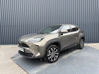 Toyota Yaris Cross 1.5 Hybrid 115 First Edition | Nieuwste type | Allseason banden | Afnm Trekhaak | Oxide brons | Rijklaar!!