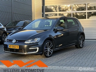 Volkswagen Golf 1.4 TSI GTE|PANO|ACC|TREKHAAK|LEDER