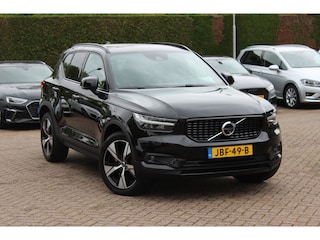 Volvo XC40 1.5 T5 Recharge Inscription / Trekhaak / 360Camera / Leder&Alcantara / 19'' / CarPlay / LED / Dodehoek / DAB / Stoel+Stuurverwarming / ACC