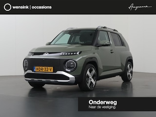Hyundai Inster Evolve Sky Plus 49 kWh | SOH 98% | Schuif/Kanteldak | 360 Camera | DAB | Apple CarPlay/Android Auto | Stoel/Stuurverwarming | Adaptieve Cruise Control |