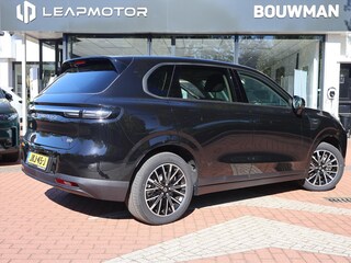 Leapmotor B10 EV 67,1 kWh 218PK Design ProMax, Rijklaarprijs | Panoramadak | Navigatie | Camera | Adaptieve Cruise Control