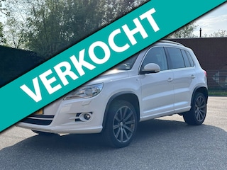 Volkswagen Tiguan 2.0 TSI Sport&Style 4Motion Elektrische schuifdak*Navigatie*06-04-2027 APK*Cruise*Airco*LM velgen*