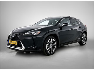 Lexus UX 250h Executive Line | Schuifdak | Head-up Display | Stoelverwarming |
